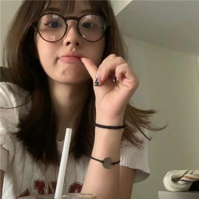 多莉·帕顿：广场上的圣诞节